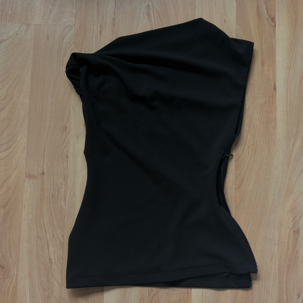 Abercrombie & Fitch Black Top - Picture 2 of 4